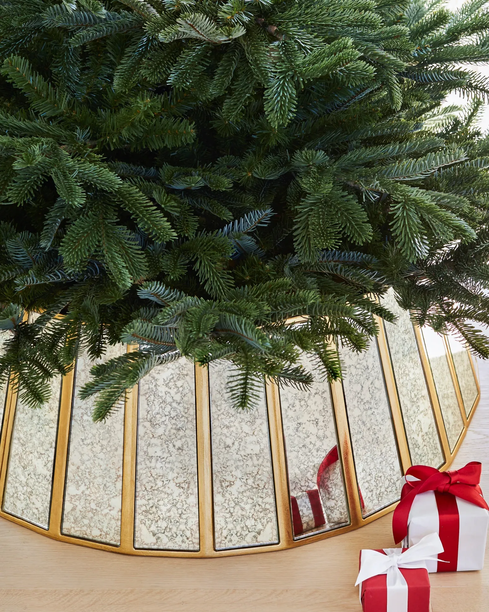 Antiqued Mirror Christmas Tree Collars