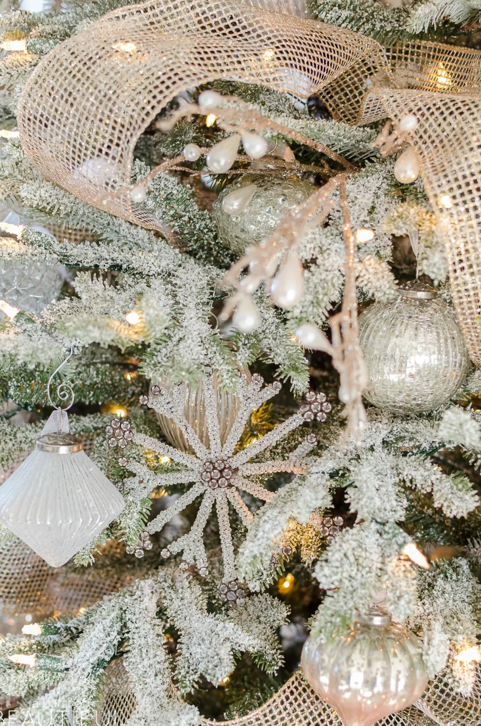 Antiqued Snowflake Christmas Ornament Collection